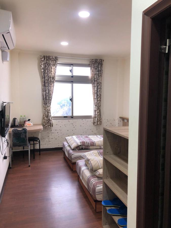 Home Run Homestay Dongyin エクステリア 写真